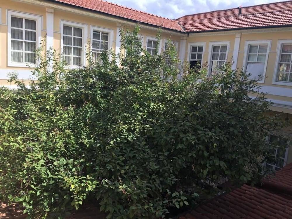 Antikhan Hotel Izmir Bagian luar foto