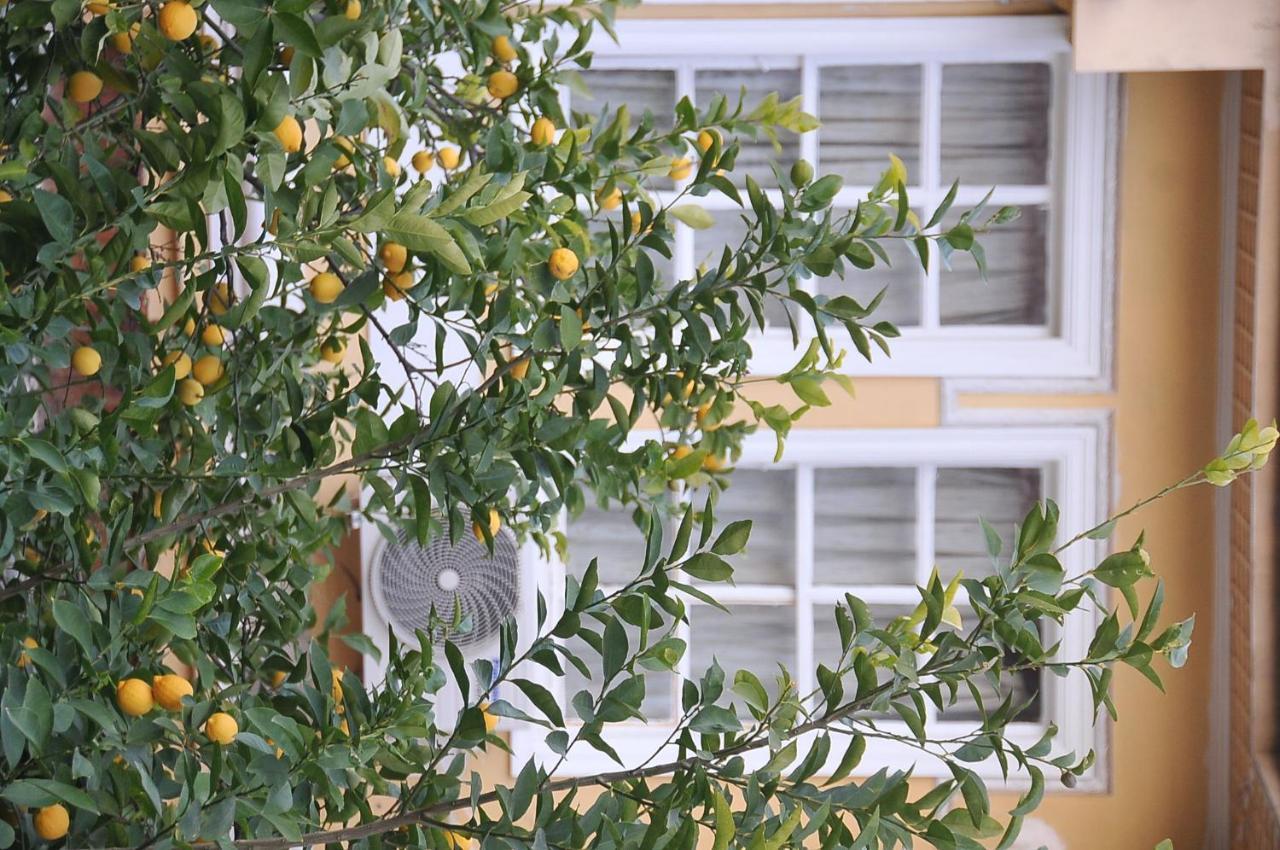 Antikhan Hotel Izmir Bagian luar foto
